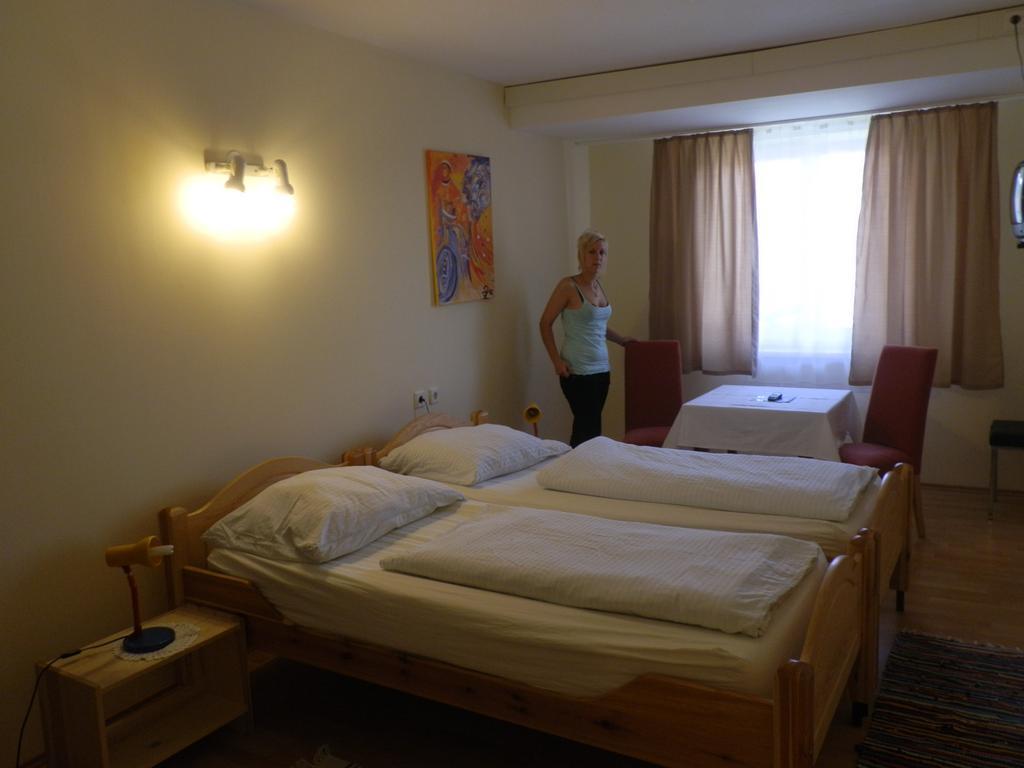 Gasthof Wimmer Eisenstadt Room photo